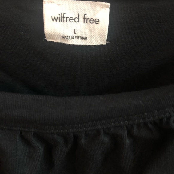 “TWO” Wilfred Free Crop Tanks. Both Sz~M 1~Black and 1~White - Picture 11 of 11